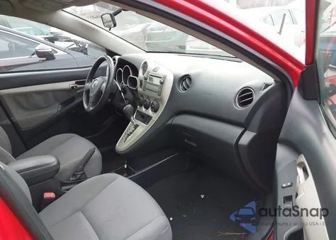 2010 Toyota Matrix из США, поврежденный, VIN 2T1KU4EE7AC523368